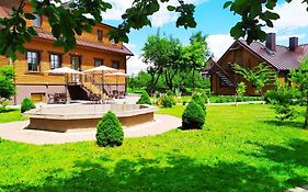 Trakaitis nameliai